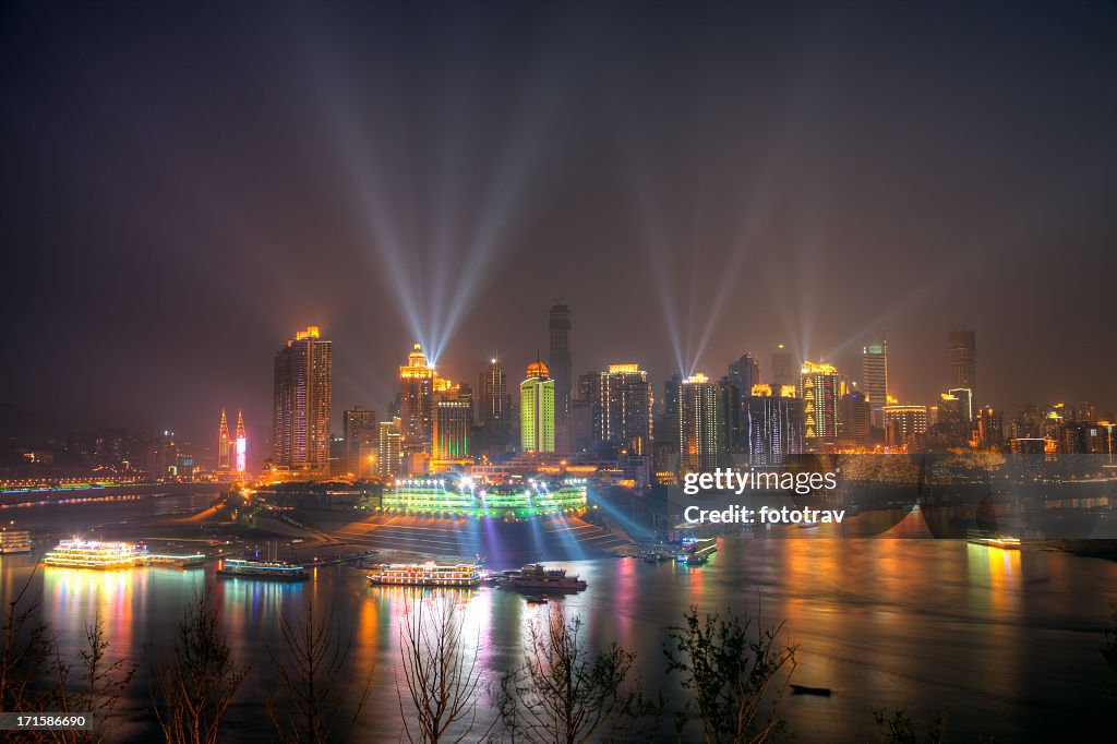 Vue sur les lumières de la ville de Chongqing