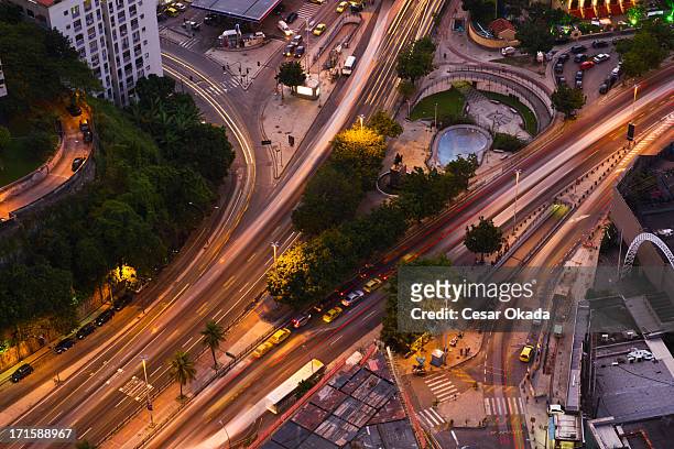 traffic lights - rio de janeiro street stock pictures, royalty-free photos & images