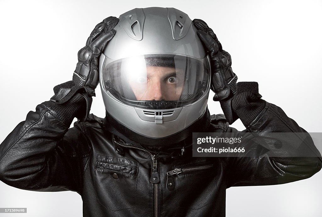 Peur de moto Rider avec casque