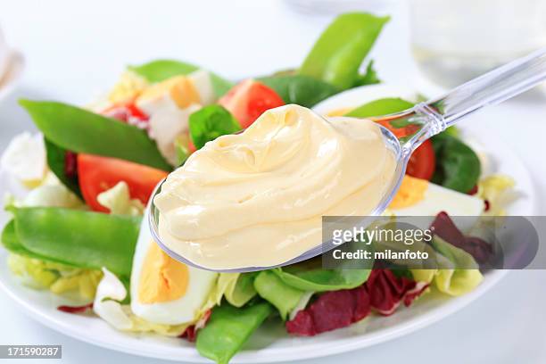 野菜サラダ、hardboiled 卵 - マヨネーズ ストックフォトと画像