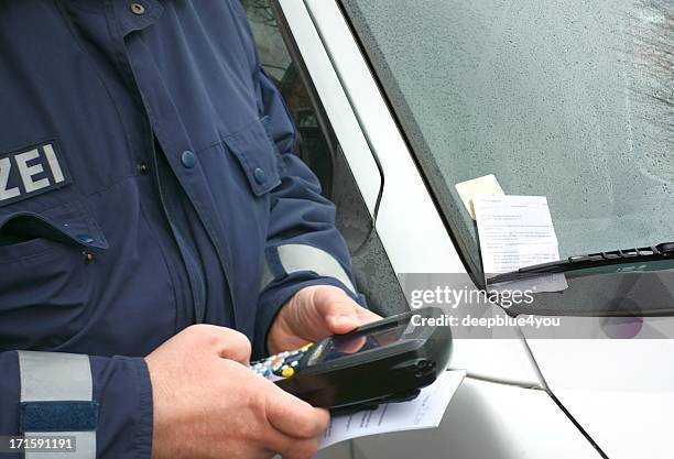 parken prohibition - parkverbot stock-fotos und bilder