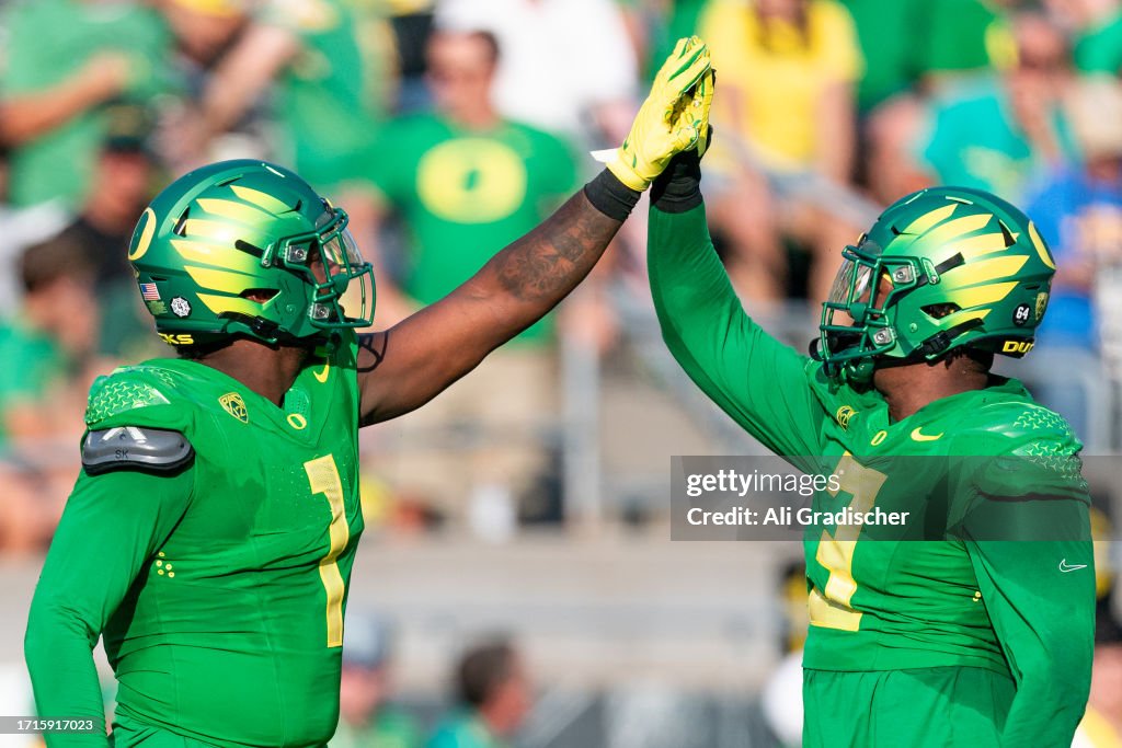 Hawaii v Oregon