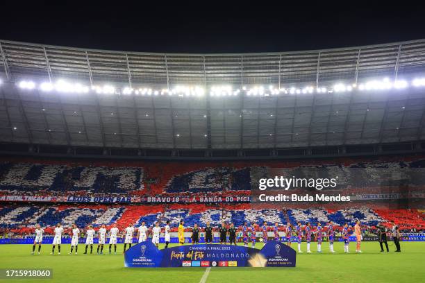 Players of Corinthians and Fortaleza line up prior the Copa Sudamericana 2023 semifinal second leg match between Fortaleza and Corinthians at...