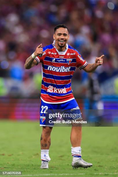 Yago Pikachu of Fortaleza celebrates the victory after the Copa Sudamericana 2023 semifinal second leg match between Fortaleza and Corinthians at...