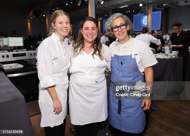 Hillary Cook 382 Hillary Cook Stock Photos, High-Res Pictures, and Images - Getty Images