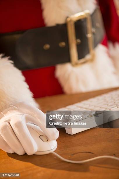 Click Click Click Santa 89 Smo Click= Stock Photos, High-Res Pictures, and Images - Getty Images