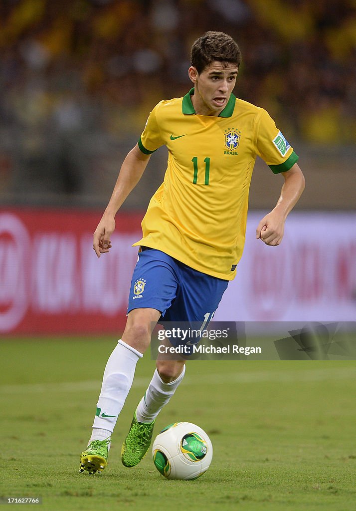 Brazil v Uruguay: Semi Final - FIFA Confederations Cup Brazil 2013