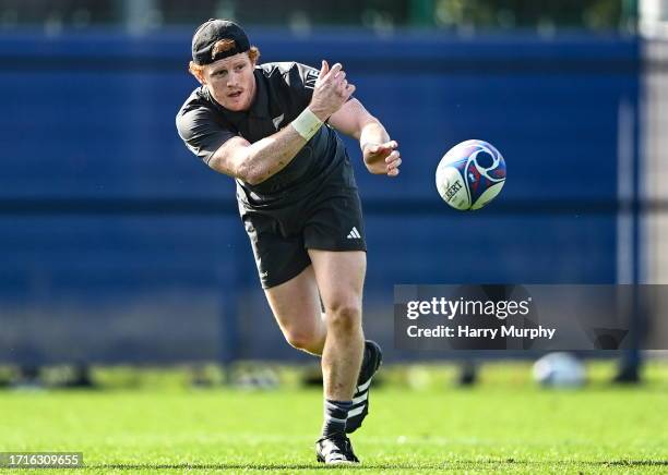 Paris , France - 10 October 2023; Finlay Christie during a New Zealand rugby squad training session at INSEP in Paris, France.