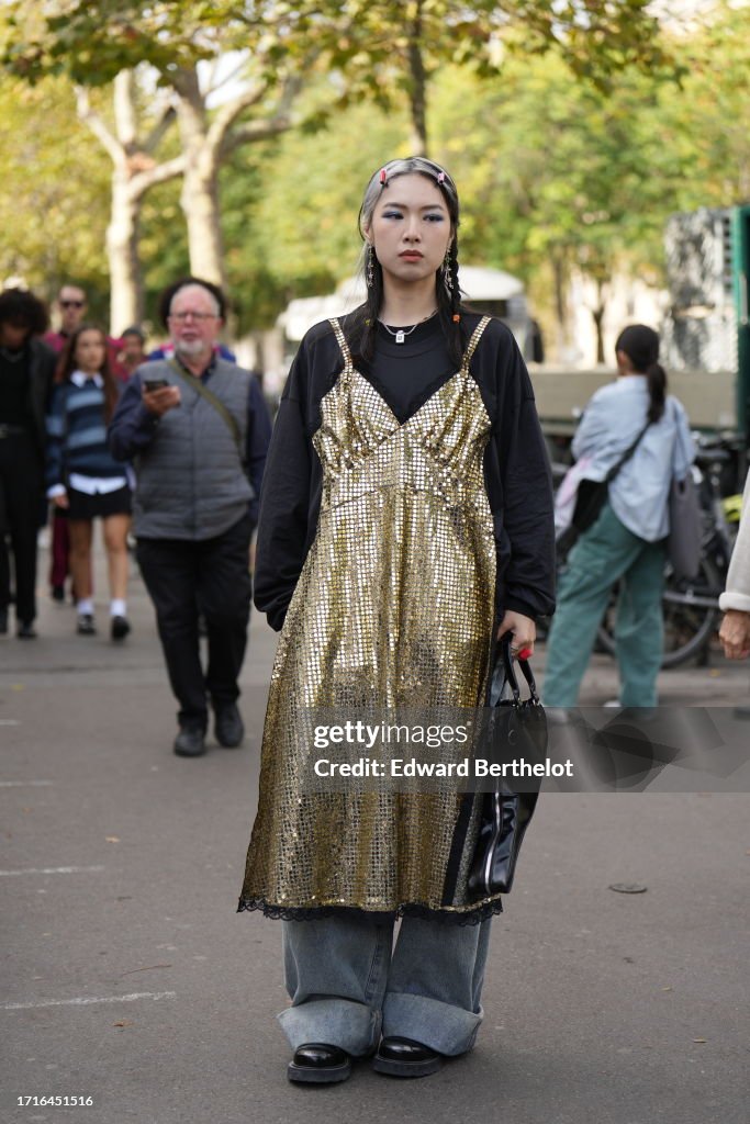 Street Style - Paris Fashion Week - Womenswear Spring/Summer 2024 - Day Nine