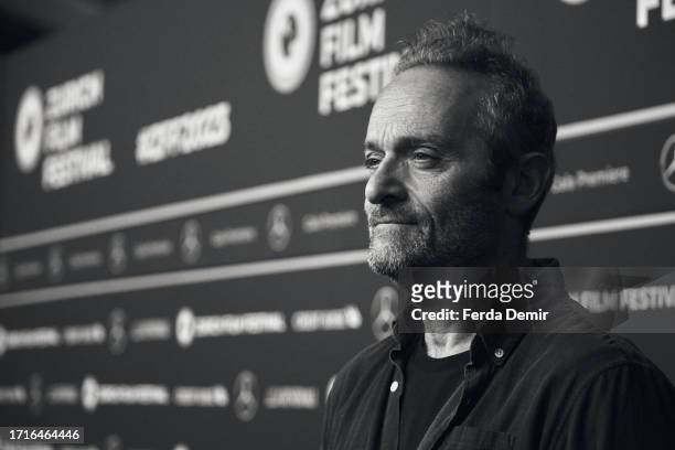Cédric Kahn attends the photocall of "LE PROCèS GOLDMAN" during the 19th Zurich Film Festival at Kino Corso on October 03, 2023 in Zurich,...
