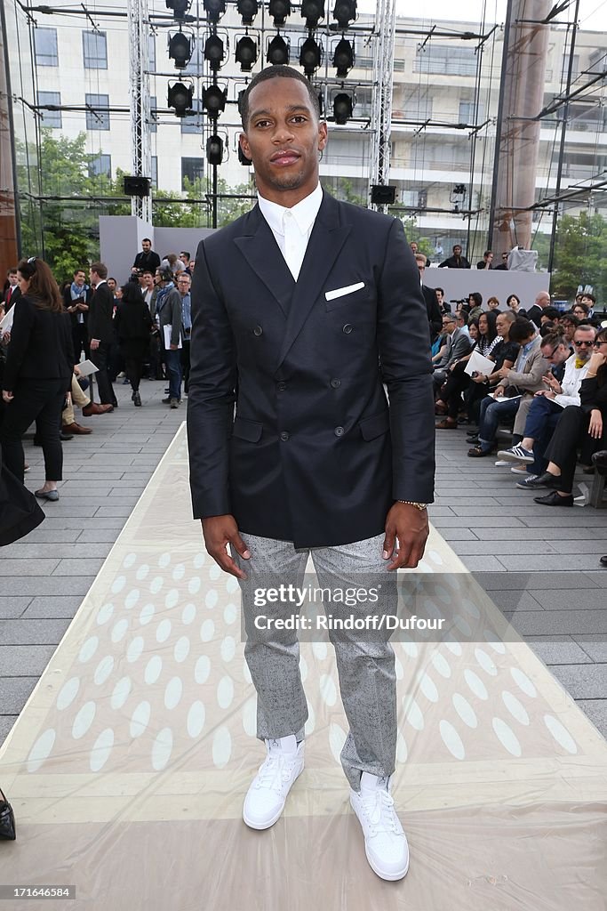 Louis Vuitton: Front Row - Paris Fashion Week - Menswear S/S 2014