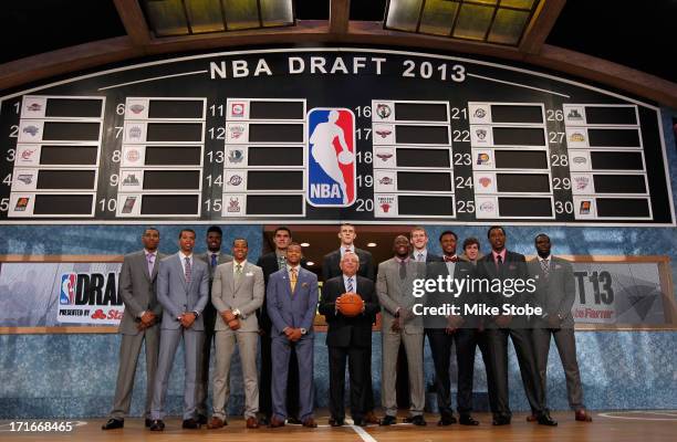 Commissioner David Stern poses with the 2013 NBA Draft Class including Nerlens Noel of Kentucky, Victor Oladipo of Indiana, Otto Porter of...