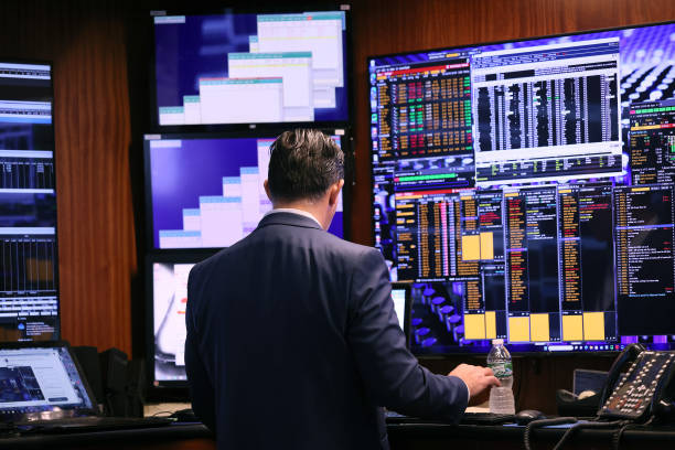 BofA Warns Stock Valuations Show Dotcom Bubble Parallels, Says “It Better Be Different This Time” BofA Warns Stock Valuations Show Dotcom Bubble Parallels, Says “It Better Be Different This Time”