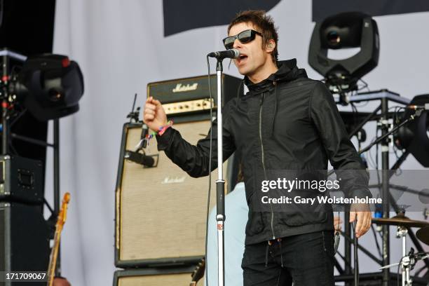 Liam Gallagher of Beady Eye performs on stage on Day 2 of Glastonbury Festival at Worthy Farm on June 28, 2013 in Glastonbury, England.