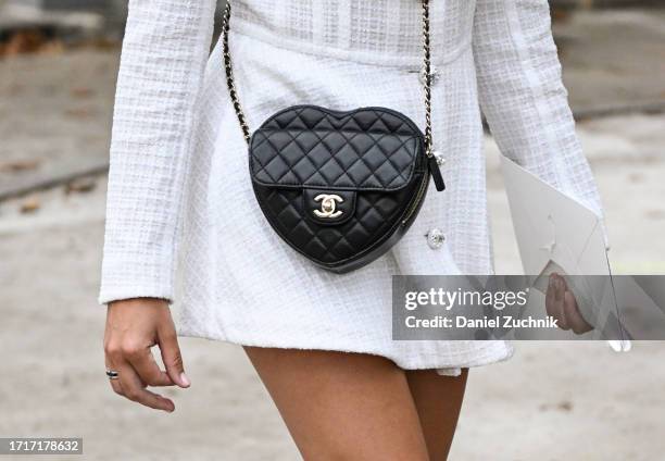 330 Heart Shaped White Chanel Bag Stock Photos, High-Res Pictures, and  Images - Getty Images