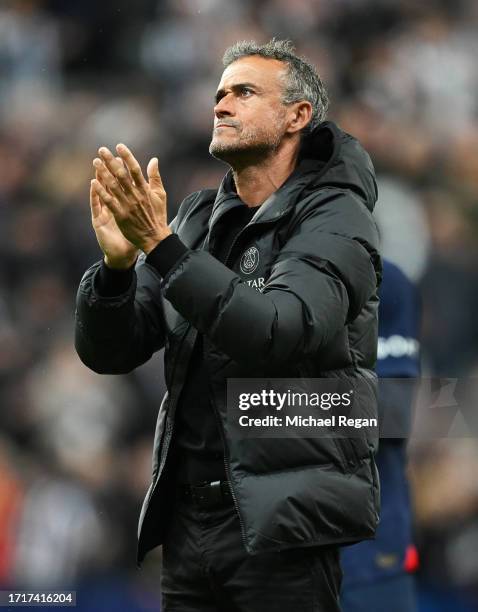 Luis Enrique, Manager of Paris Saint-Germain, applauds the fans at full-time following the UEFA Champions League match between Newcastle United FC...