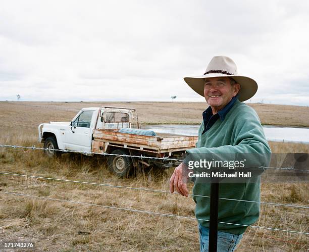 australian farmer - old truck imagens e fotografias de stock