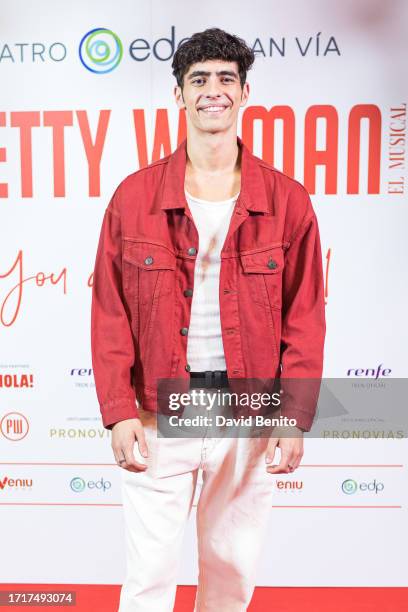 Quique gonzalez attends the 'Pretty Woman: El Musical' premiere at Teatro EDP Gran Via on October 04, 2023 in Madrid, Spain.