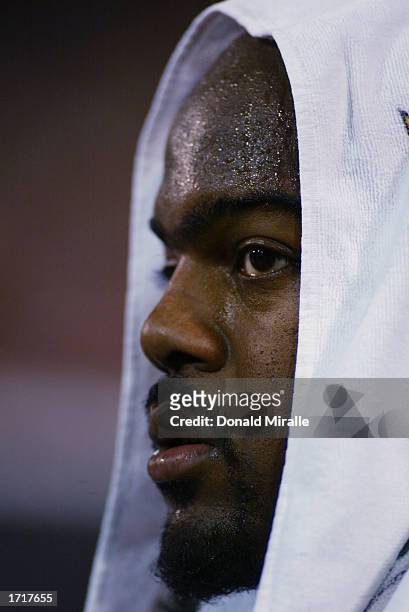 Tra Thomas of the Philadelphia Eagles looks on from the sidelines during the game against the San Francisco 49ers on November 25, 2002 at 3-Comm Park...