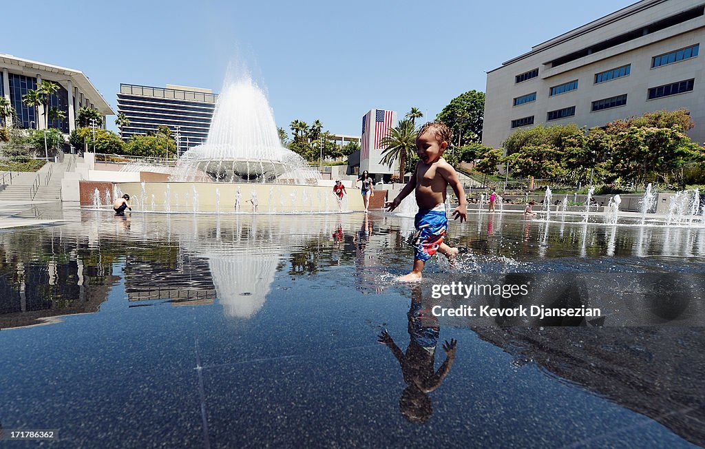 Southern California Swelters Under Major Heat Wave