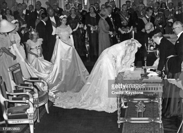 Prince Albert of Belgium, later King Albert II of Belgium weds Princess Paola of Belgium , 2nd July 1959. The couple are seen here at the Royal...