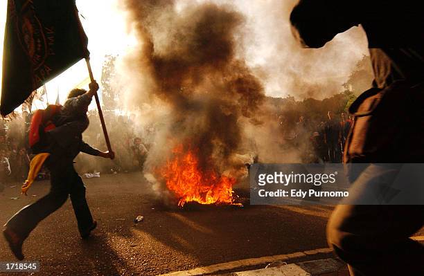 indonesians protest broad increase in utility prices - demonstration stock pictures, royalty-free photos & images