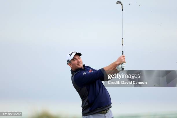 Ryan Fox of New Zealand plays his second shot on the second hole during the first round of the Alfred Dunhill Links Championship on the Championship...