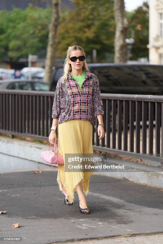 Street Style - Paris Fashion Week - Womenswear Spring/Summer 2024 - Day Nine