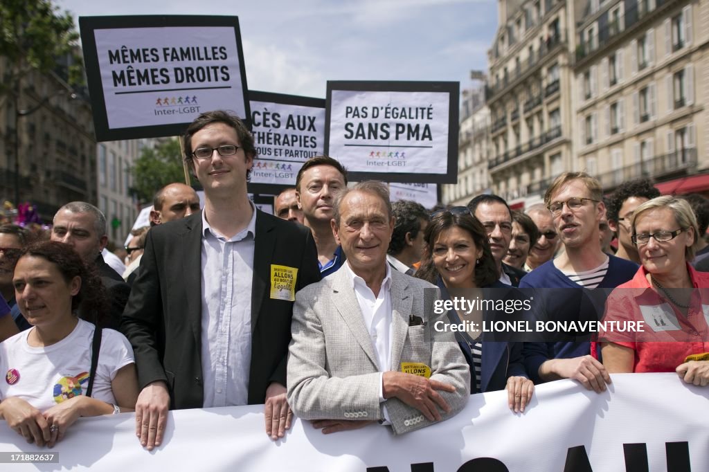 FRANCE-GAY-PRIDE-PARADE-DELANOE-HIDALGO