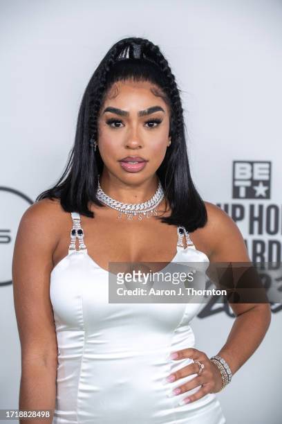 Simone arrives to the BET Hip Hop Awards at Cobb Energy Performing Arts Center on October 03, 2023 in Atlanta, Georgia.