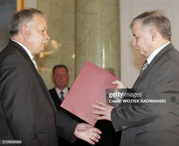 Polish President Lech Kaczynski nominates his identical twin brother Jaroslaw Kaczynski as the new Polish Prime Minister in Presidential Palace in...