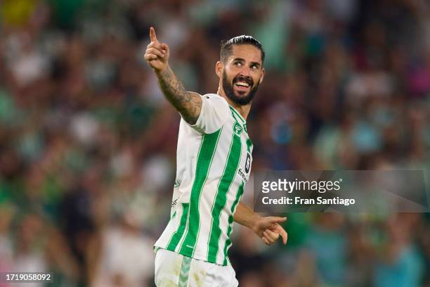 Isco Alarcon of Real Betis celebrates after scoring the teams second goal during the UEFA Europa League Group C match between Real Betis and Sparta...