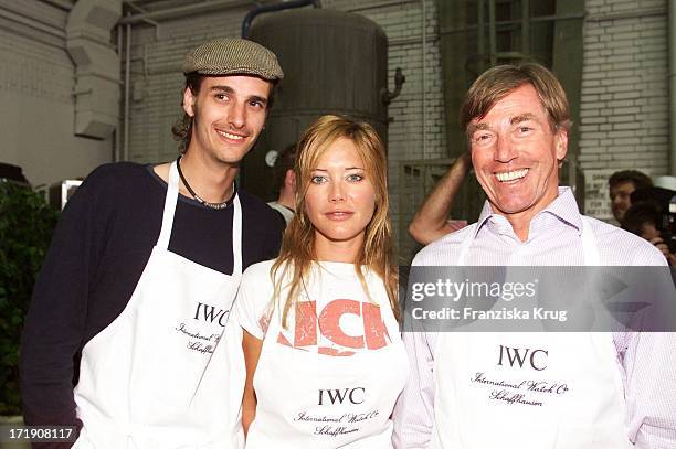 Max Von Thun, Freundin Doreen Dietel und Prinz Leopold Von Bayern Beim "Charity Barbecue" Zugunsten Der Tabaluga Kinderhilfe Am Berliner Flughafen...