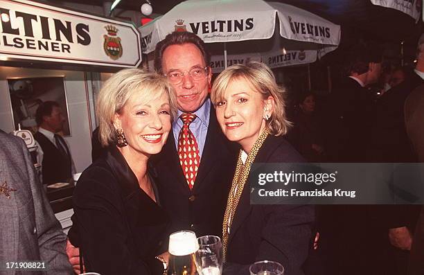 Dagmar Berghoff,Peter Matthaes und Sabine Christiansen Bei Reemtsma Treff In Hamburg 091296 .
