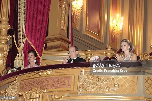 Prinzessin Caroline Von Hannover, Fürstin Charlene Von Monaco Und Ehemann Fürst Albert Von Monaco Bei Der Präsentation Der Montblanc Collection...