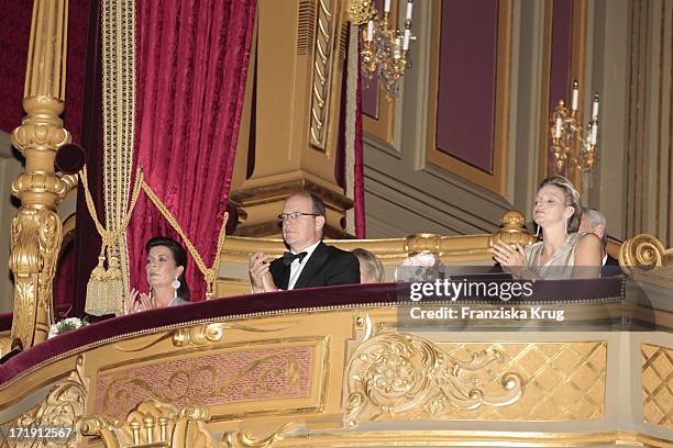 Prinzessin Caroline Von Hannover, Fürstin Charlene Von Monaco Und Ehemann Fürst Albert Von Monaco Bei Der Präsentation Der Montblanc Collection...