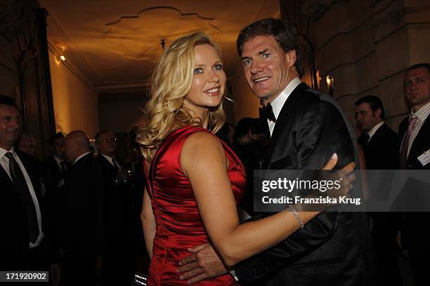 Schauspielerin Veronica Ferres Und Freund Carsten Maschmeyer Beim Empfang Der Staatskanzlei Anlässlich Der Eröffnung Der Bayreuther Festspiele 2011