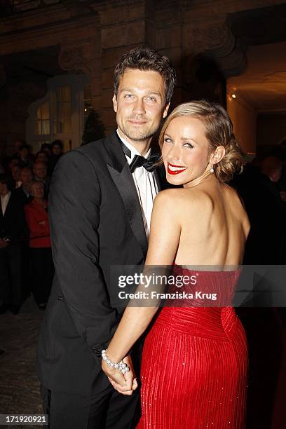 Wayne Carpendale Und Annemarie Warnkross Beim Empfang Der Staatskanzlei Anlässlich Der Eröffnung Der Bayreuther Festspiele 2011