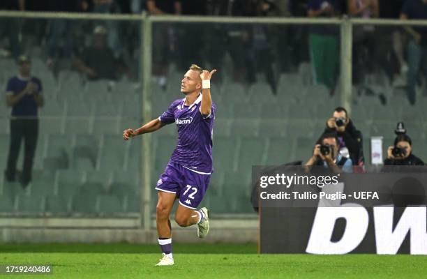 Antonin Barak of ACF Fiorentina celebrates after scoring the team's first goal during the UEFA Europa Conference League match between ACF Fiorentina...