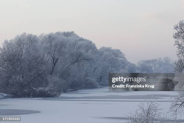 Traumhaft Winterliche Impressionen An Der Donau In Der Nähe Des Bayerischen Waldes .