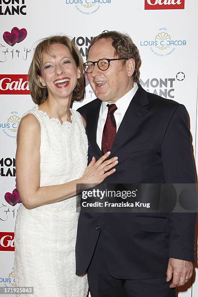 Mareike Carriere Und Ehemann J.Gerd Klement Bei Der Verleihung "Couple Of The Year" Im Hotel Louis C. Jacob In Hamburg