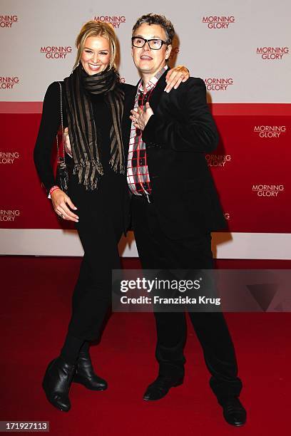 Verena Mundhenke Und Rolf Scheider Bei Der Premiere Des Films "Morning Glory" Im Cinestar Im Sony Center In Berlin .