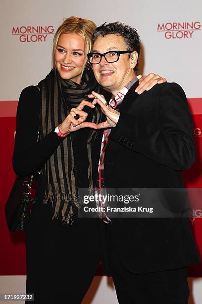 Verena Mundhenke Und Rolf Scheider Bei Der Premiere Des Films "Morning Glory" Im Cinestar Im Sony Center In Berlin .