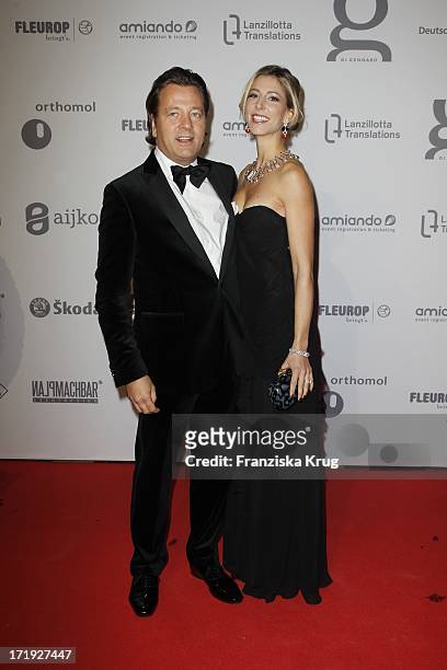 Markus Jerger Und Ehefrau Natalie Bei Der Unesco Gala Im Maritim Hotel In Düsseldorf