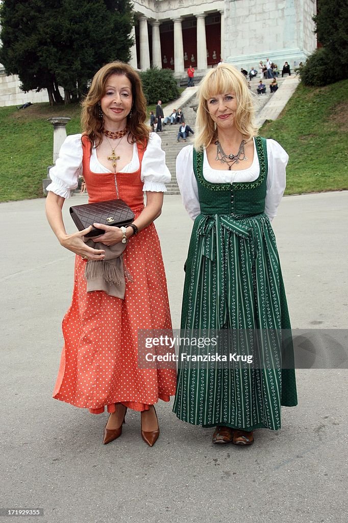 Damenwiesn beim Oktoberfest 2006