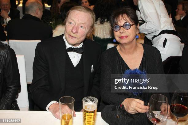 Otto Sander Und Ehefrau Monika Hansen Bei Der Party Zum Eröffnungsfilms Farewell My Queen In Berlin