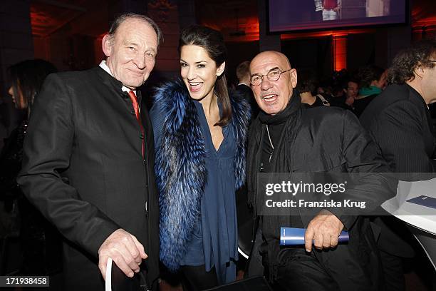 Michael Mendl, Mariella Gräfin Von Faber Castell Und Otto W. Retzer Bei Der Ard Blue Hour Opening Party Im Museum Für Kommunikation In Berlin