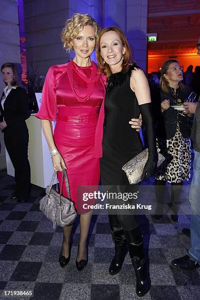 Veronica Ferres Und Katja Flint Bei Der Ard Blue Hour Opening Party Im Museum Für Kommunikation In Berlin