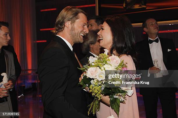 Henning Baum Und Iris Berben Bei Der Verleihung Des Bayerischen Fernsehpreis In München 100611