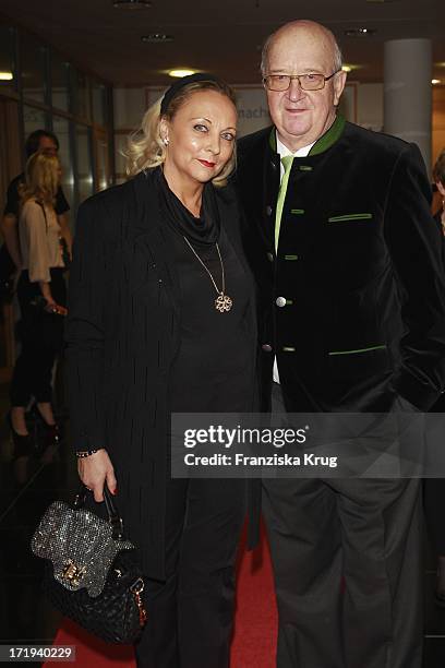 Gabriele Und Alois Hartl Bei Der Verleihung Des Menschen In Europa-Charity Awards In Passau